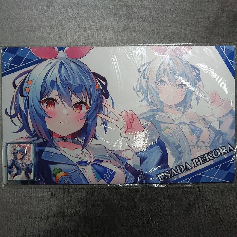 兎田ぺこらプレイマット＆スリーブ2種セット Amazon.co.jp: ホロライブ 兎田ぺこら 誕生日記念2022 ラバー