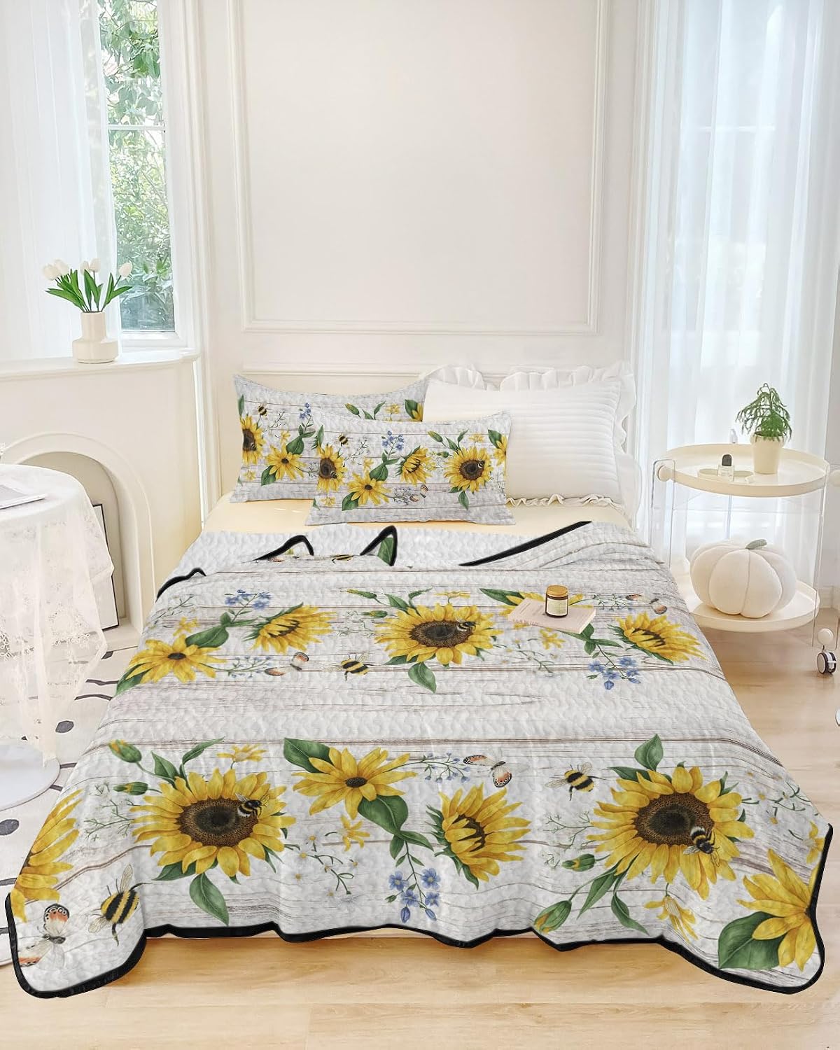 King Size Quilt Set, Farm Sunflowers Bee Lightweight Bedspread Coverlet Set Soft Microfiber Summer Quilt with 2 Pillow Shams, Country Butterfly on Wood 3 Piece Comforter Bedding Set