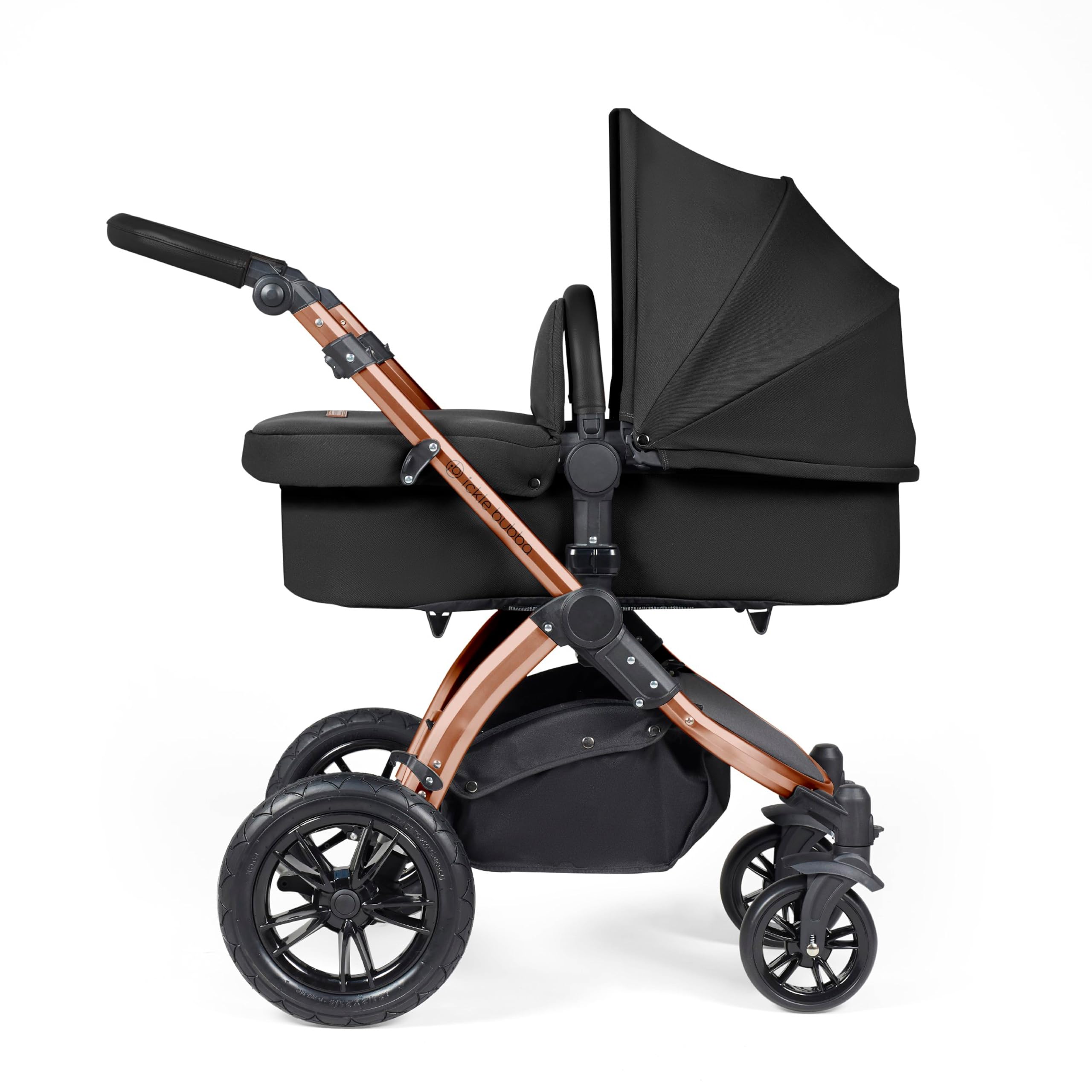 Poussette Tout-Terrain 12 pcs Ickle Bubba Stomp Luxe – Système de Voyage 3 en 1 avec Siège Auto i-Size Cirrus – Siège Réversible, Landau, Capote UPF 50+ & Accessoires (Bronze/Minuit/Tan)