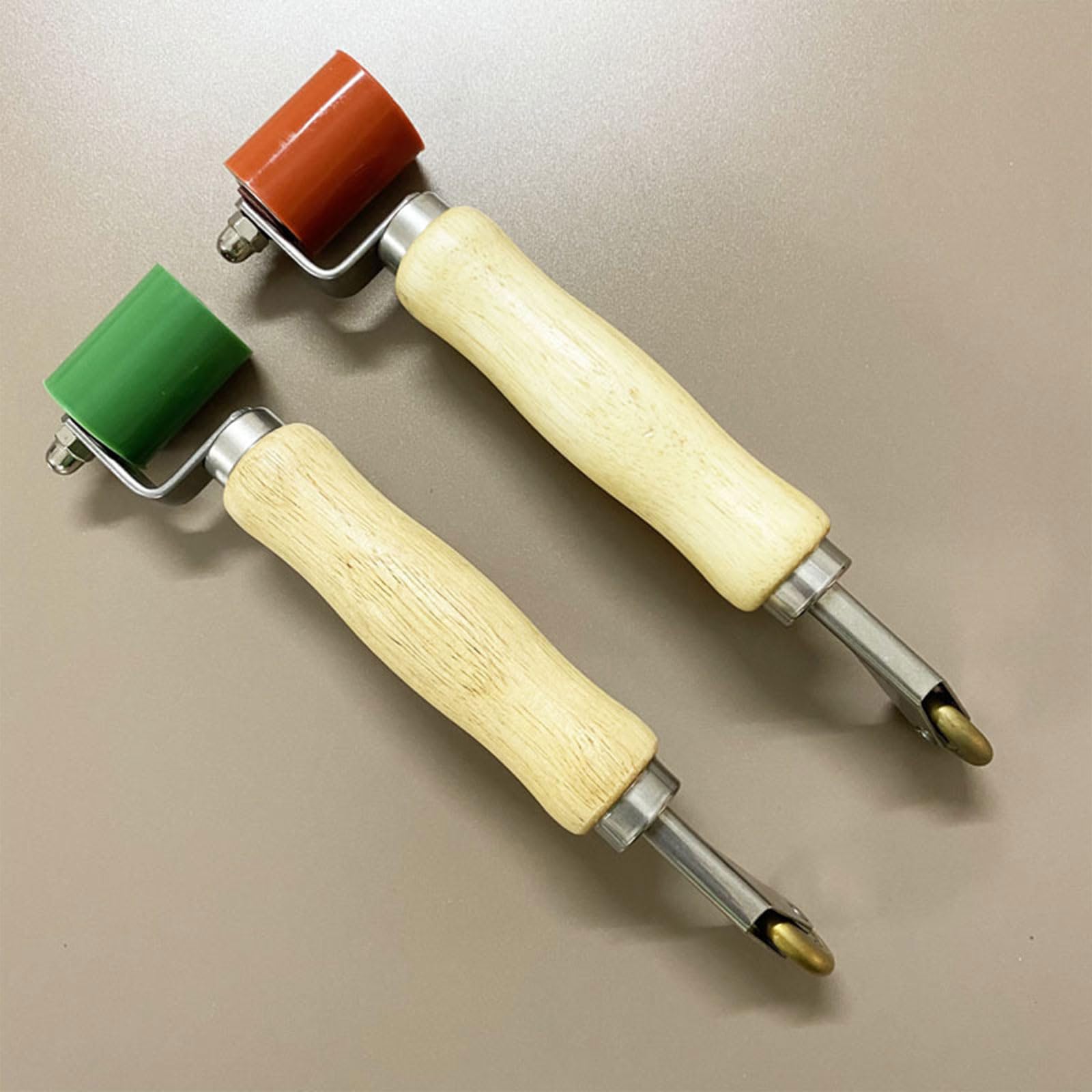 Gummi- und Metallwalze, Mehrzweck-Gummi-Druckrollen-Werkzeug für präzises Schweißen, ergonomischer Holzgriff für den täglichen Gebrauch, effizientes Dichtungswerkzeug