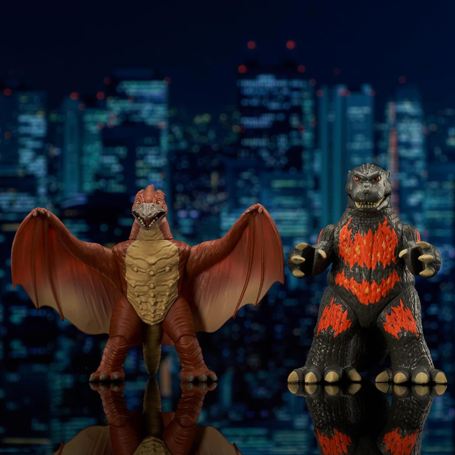 Diamond Select Toys Burning Godzilla & Rodan Vinimate Two-Pack, Multicolor
