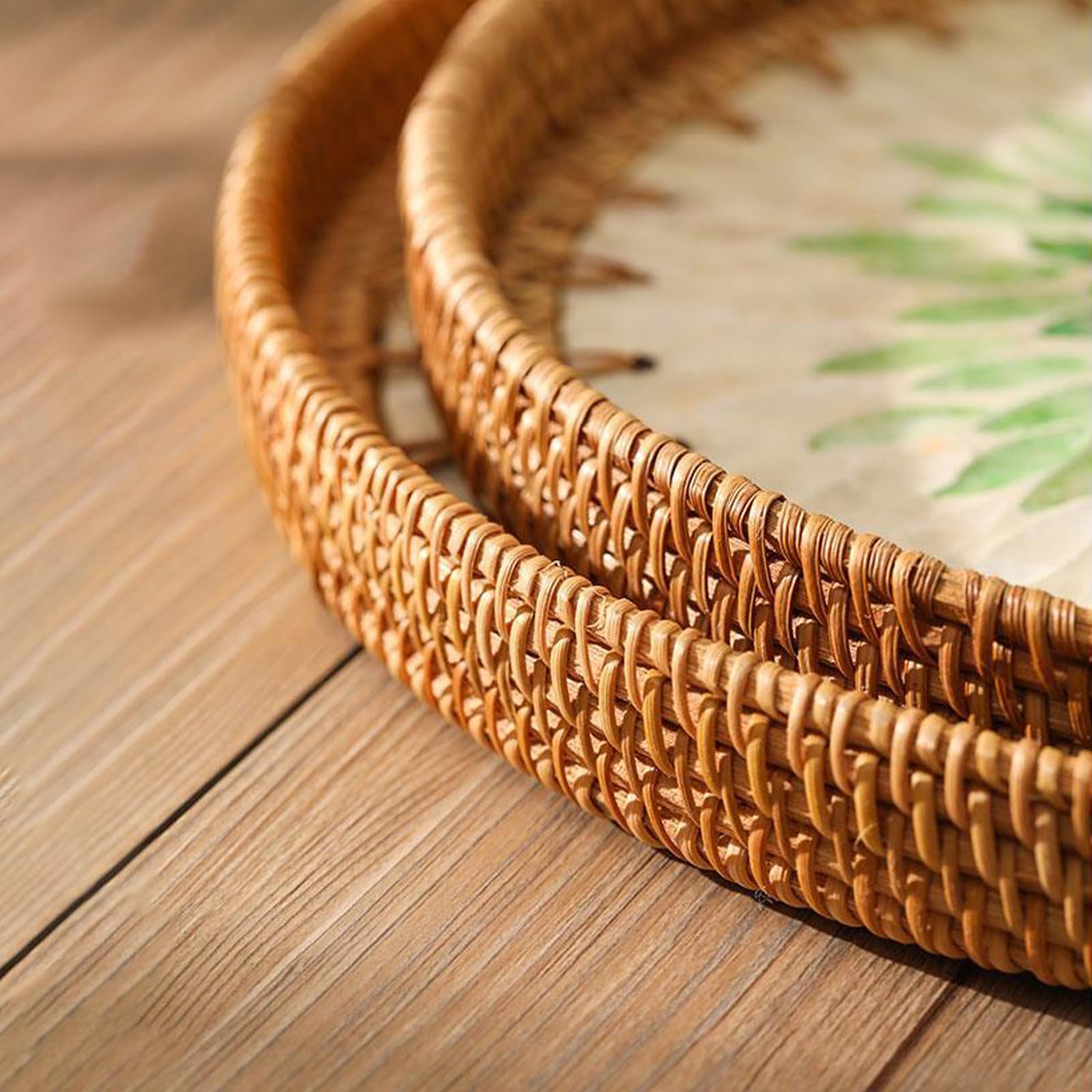 Wnvivi 2 Szt. Rattanowa Tkana Muszla Taca do Serwowania, Dekoracyjny Okrągły Wiklinowy Tkany Talerz Deserowy na Przekąski, 30cm/35cm Styl Boho Rustykalny Kosz na Owoce(Zielony-1)