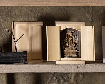 Amazon｜是空 不動明王 厨子入りの仏像(金古美仕上げ) 高野山