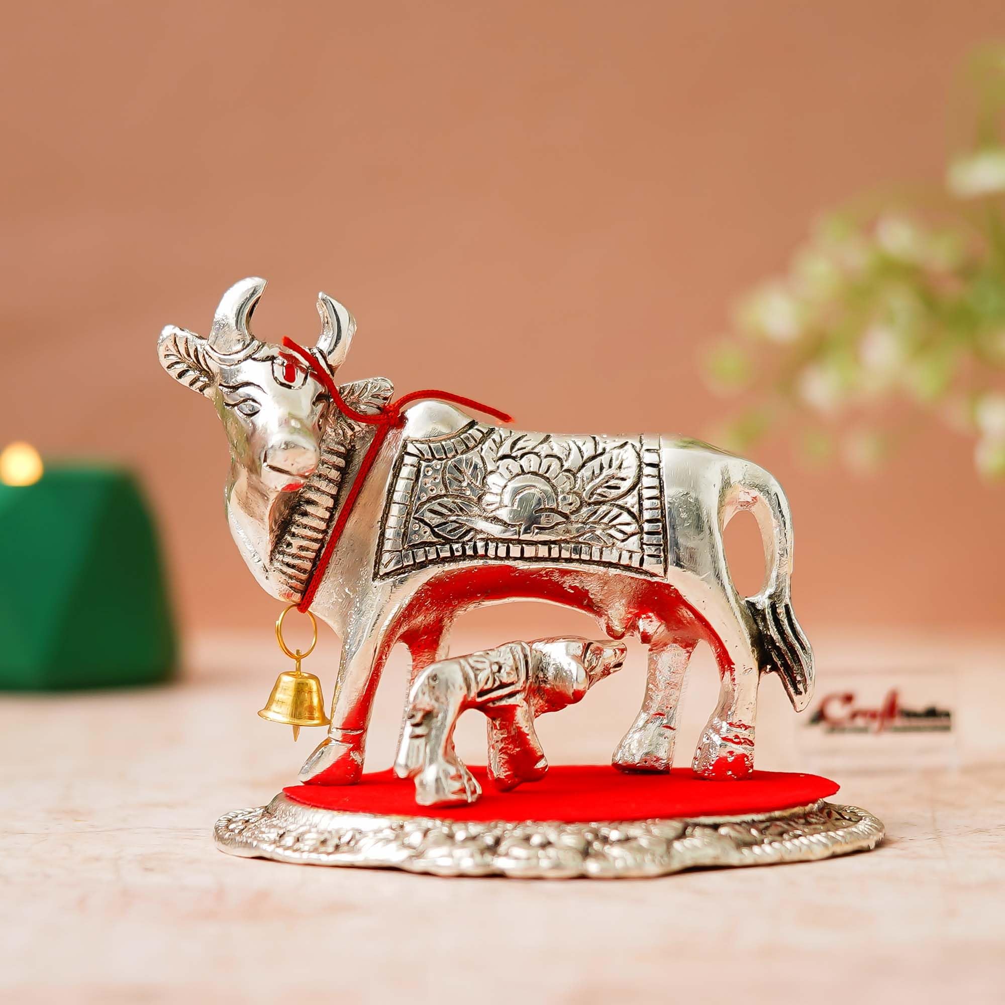 eCraftIndia White Metal Cow and Calf