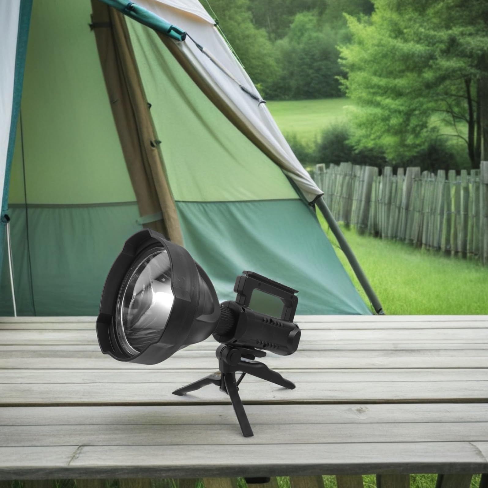 UPKOCH Torcia LED Ricaricabile Portatile P70 Nero 8000mah per Esterno | Alta Luminosità, Ricarica Rapida, Design a Mano, Uso Emergenza e Attività Outdoor