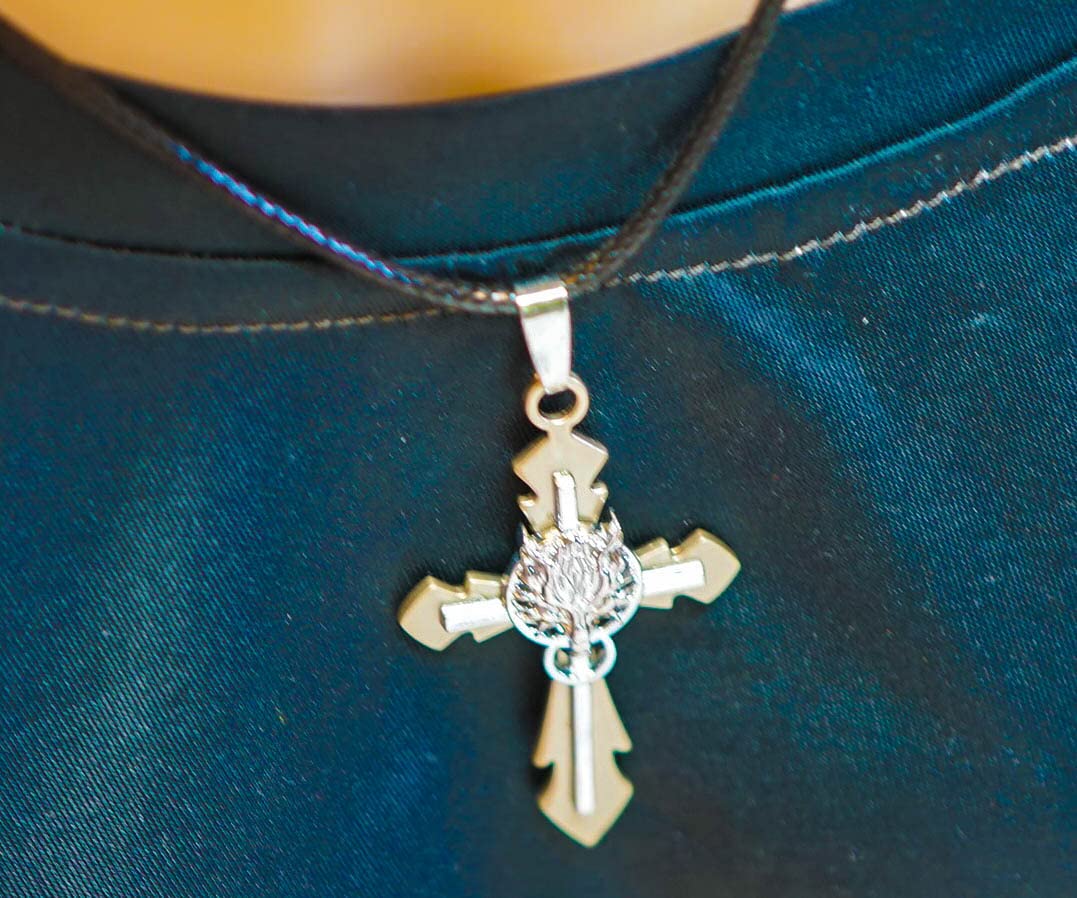 Amazon.co.jp: ペンダント 狼 獅子 FF7クラウド ザックス