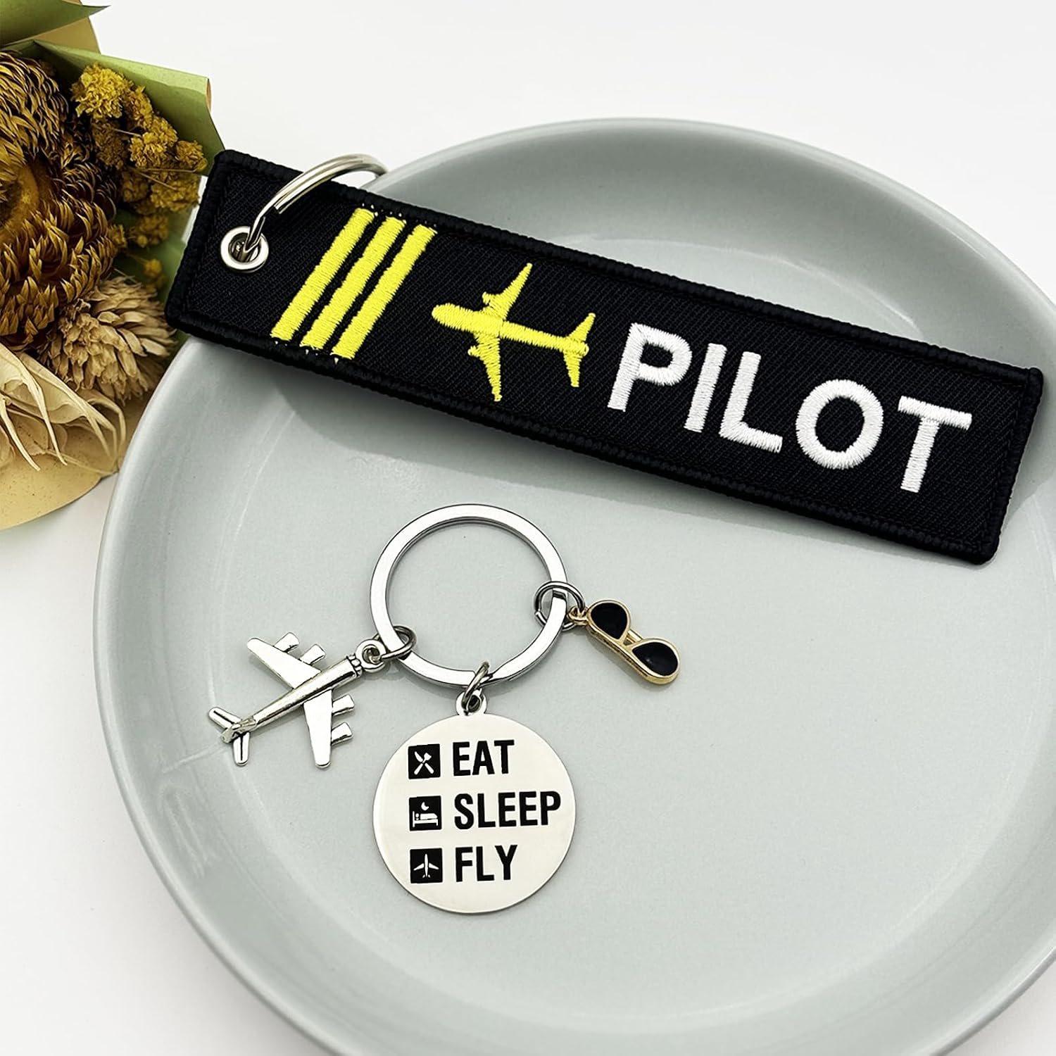 Pilot Gifts Airplane Keychain for Christmas Birthday Retirement Graduation Motivational Aviation Gifts for Flight Attendant Future Pilots Student Aviation Lovers Funny New Pilot Jewelry for Women Men