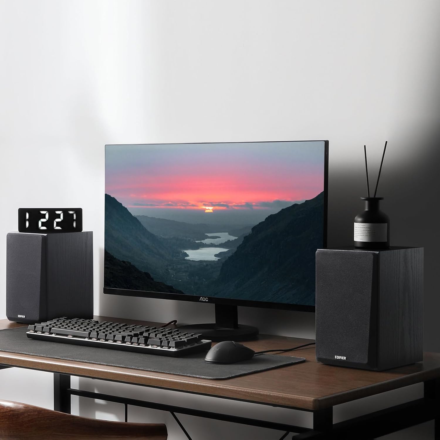 Edifier R990BT Bluetooth Computer Speakers - 2.0 Active Bookshelf Speaker - Powered Studio Monitor for PC Smartphone Tablet - MDF Enclosure - 24W RMS (Pair)