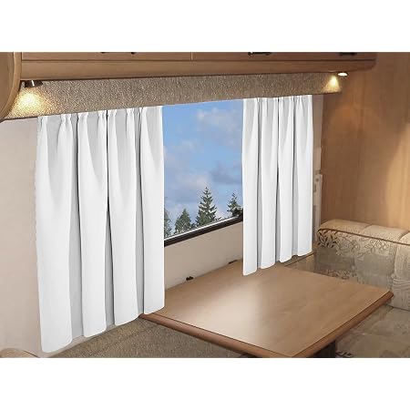 Camping-car De Camping-car De Camping-car Avec Panneaux Solaires Flexibles Installes Illustration Du Toit 38126078