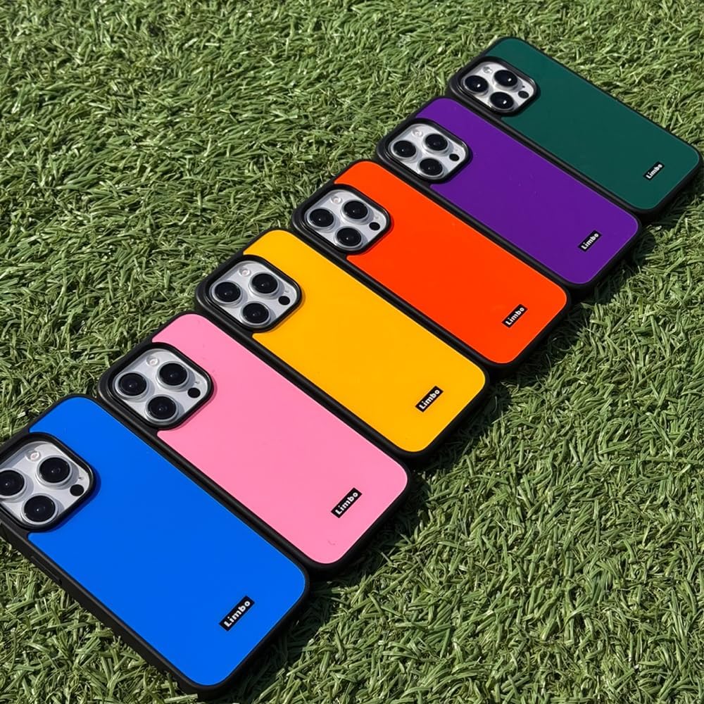 Limbo Silk case for Apple iPhone 15 pro (Compatible with Magsafe) (Green) - Image 4