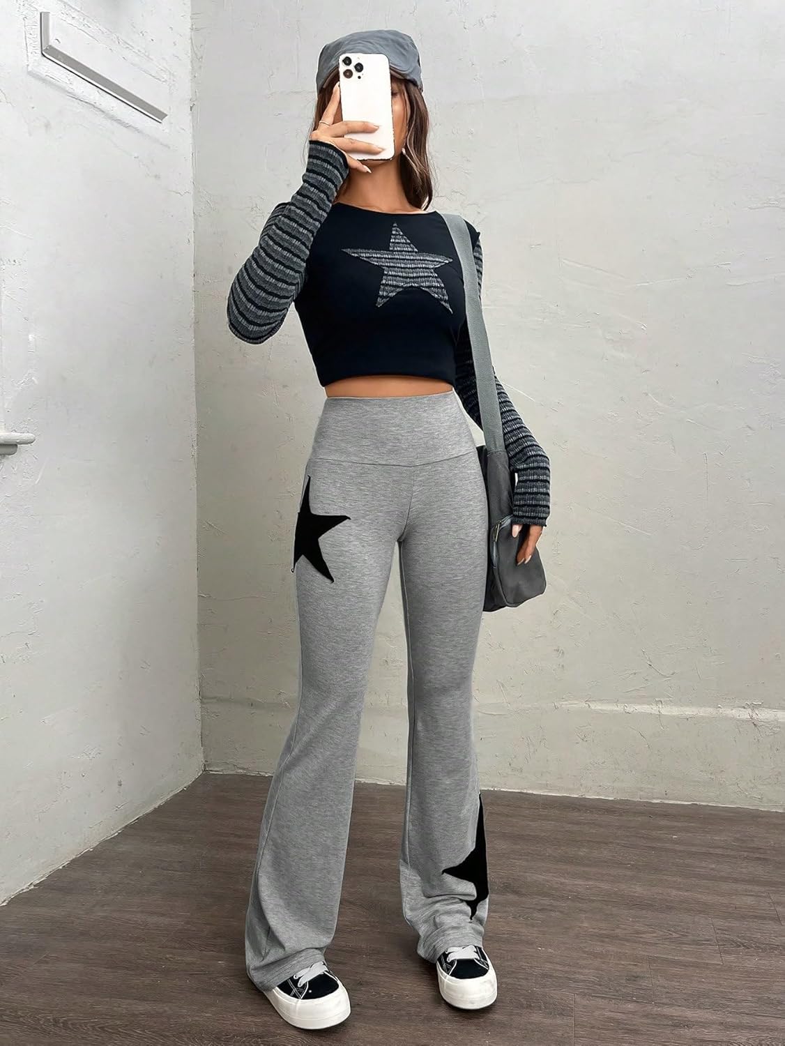 COZYEASE Women's Star Graphic Elastic Waist Flare Leg Sweatpants Geometric Print Long Pants - Image 6