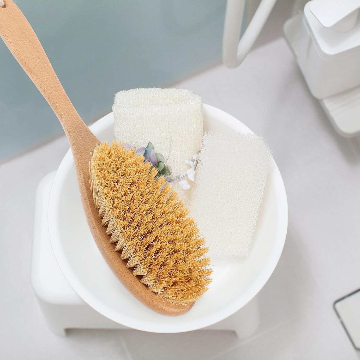 Sisal Bristle Back Scrubber with Beech Wood Handle, Body Bath Brush for Shower and Exfoliating, Portable Hard Bristle Bathing Brush for Deep Back Cleaning