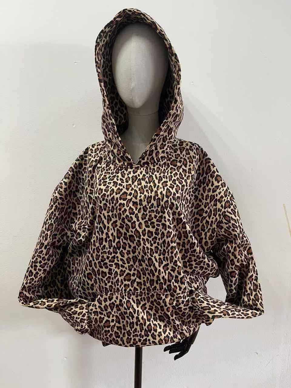 Vhitler Oversized Leopard Print Hoodie Cheetah Print Streetwear 2000s Pullover Sweatshirt Hooded Y2k Graphic Hoodies - Image 3