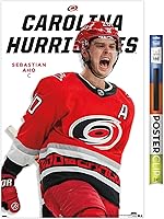Vista 1 de Trends International NHL Carolina Hurricanes - Póster de pared Sebastian Aho Feature Series 23, 34 pulgadas de largo x 22.4 W, paquete de póster