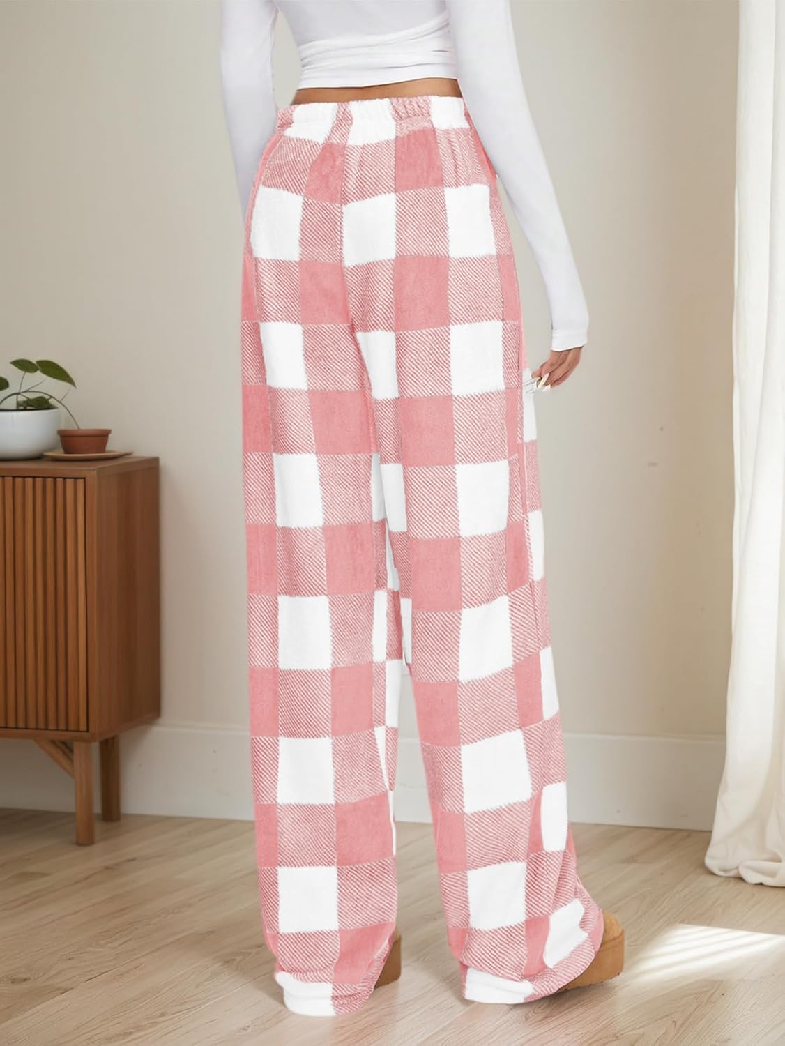 Womens Plush Plaid Pajama Pants Cute Flannel Checkered Lounge Pants with Pockets Fall Winter Warm Pj Bottoms