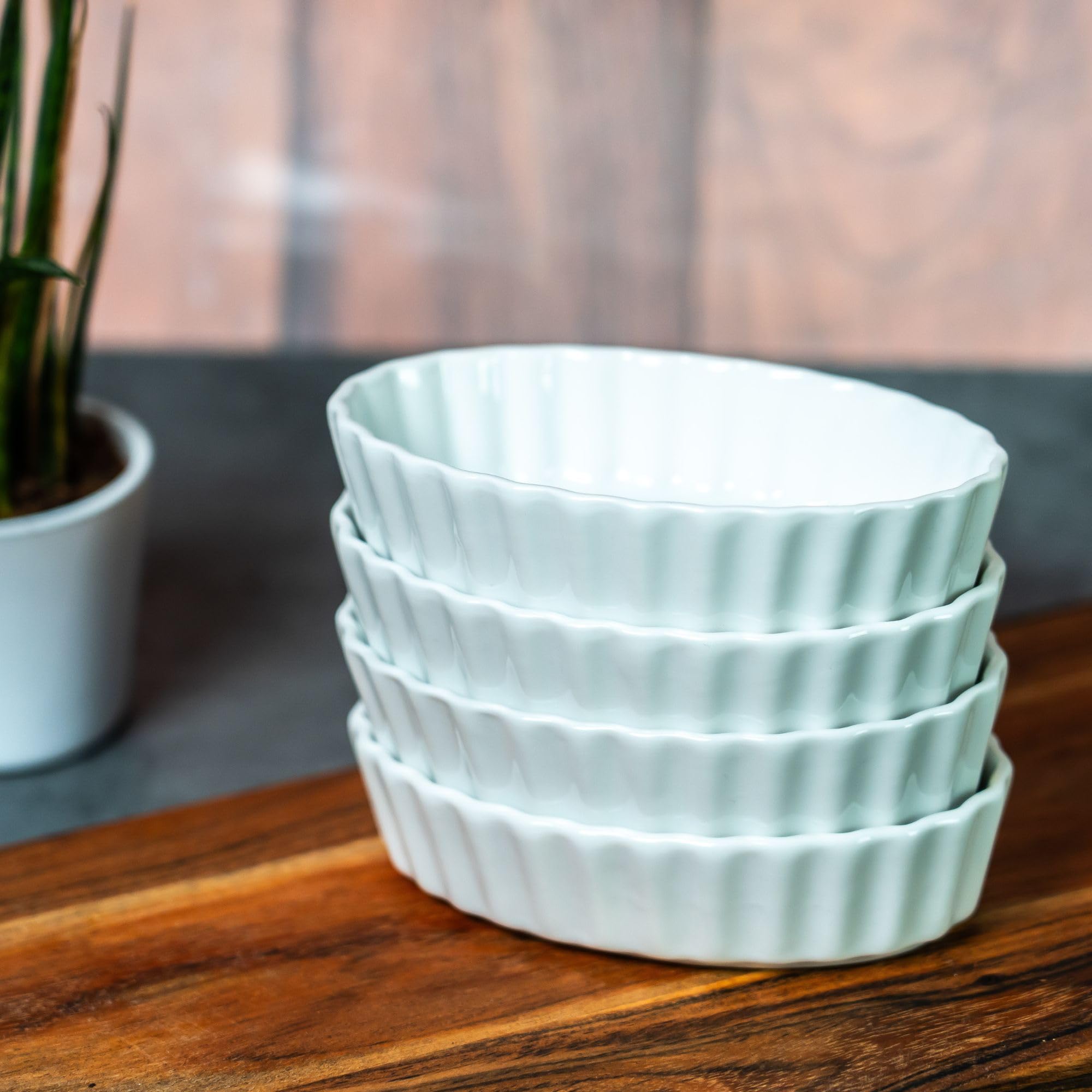 Westmark 4 Coupelles De Service Ovales Pour Crème Brûlée - Porcelaine Blanche, Four Et Micro-ondes, 13,5 X 8,1 X 2,7 Cm