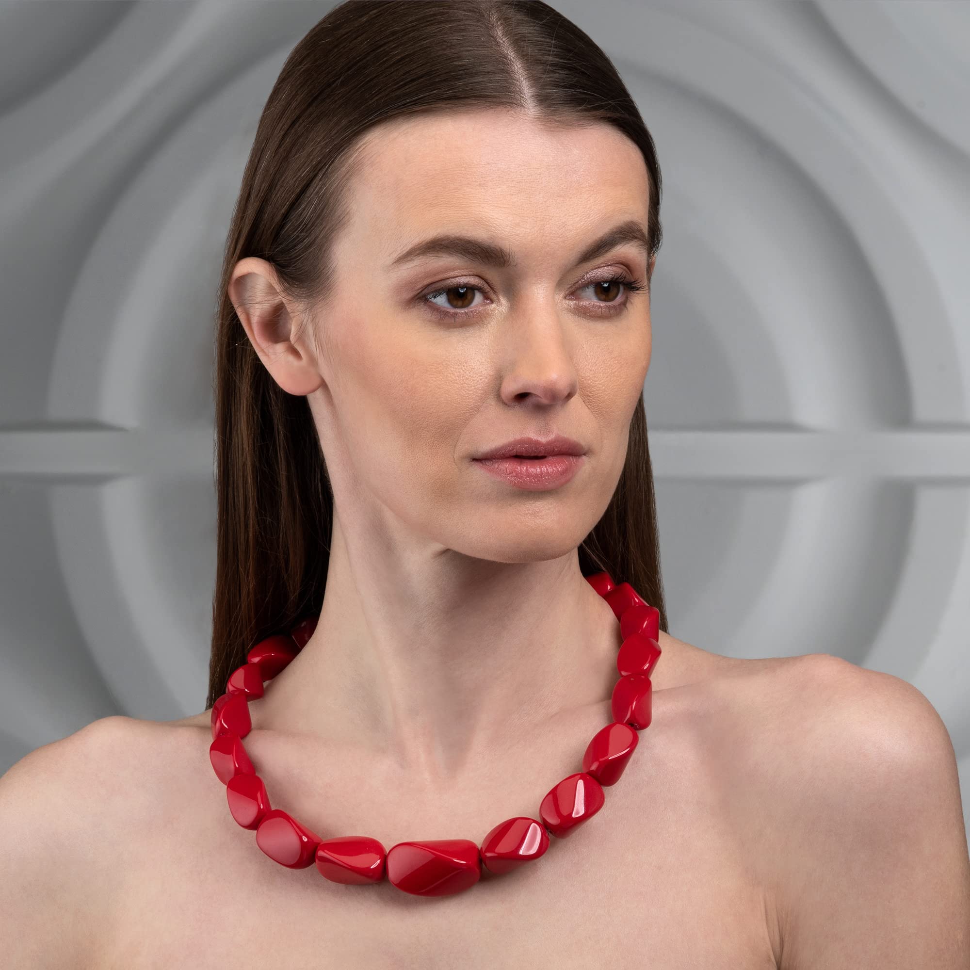 ZAVANA Collana da donna lunga 56 cm, realizzata a mano, stile bohémien, con maglie colorate in resina intrecciata, insolito e colorato, gioiello bohémien da donna
