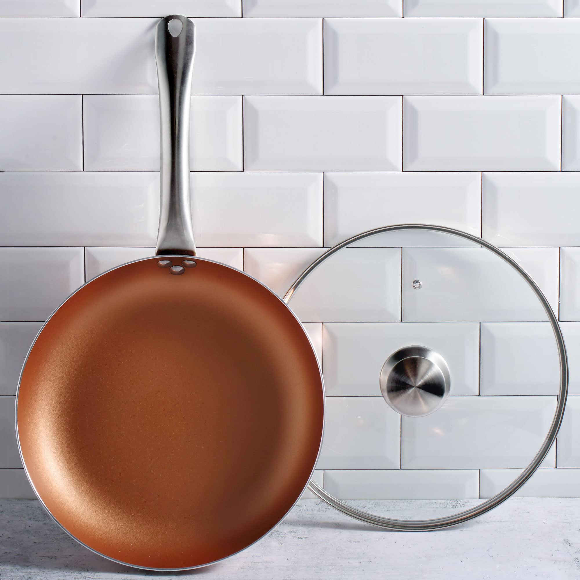 San Ignacio Set de 5 poêles 20,24,28 cm (avec couvercle) aluminium pressé induction avec Set 3 ustensiles de cuisine silicone bois