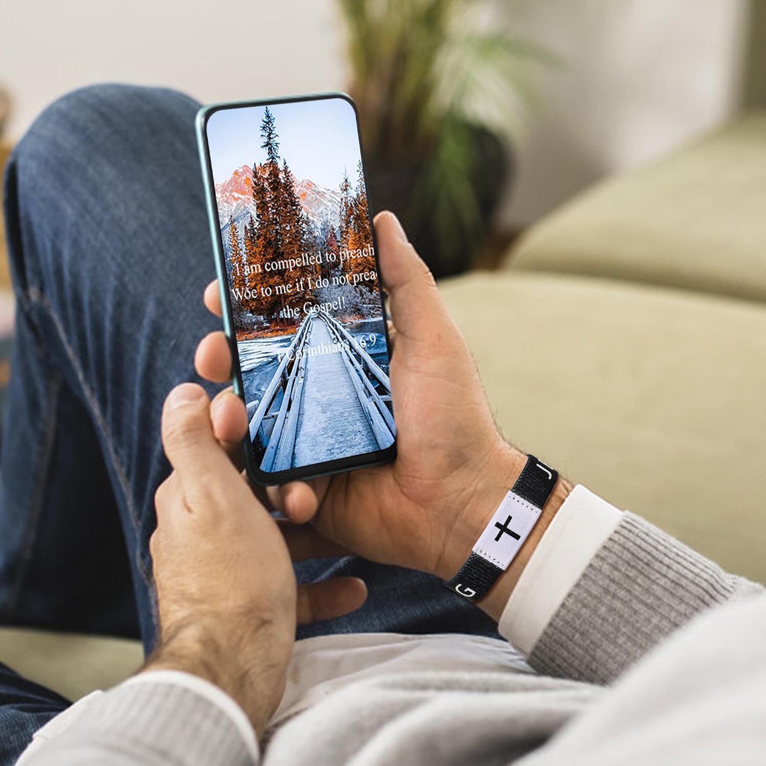 4PCS Daily Bible Verse Jesus is King Bracelet, Christian Jesus Wearable Wristband for Women Men - Image 3