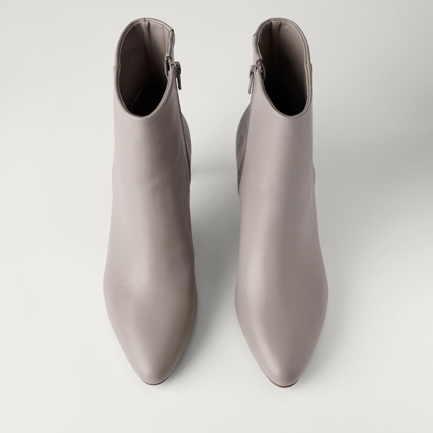 Amazon Essentials Women's Stiletto Heel Dress Ankle Boots - Image 4