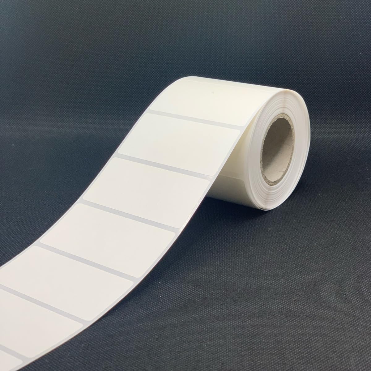 Wasserlösliche Etiketten für Tiefkühler. Ideal für Gastronomie und Großküchen. Selbstklebend und rückstandslos auflösbar. 500 Label, lose auf Rolle. Größe 70 x 35mm