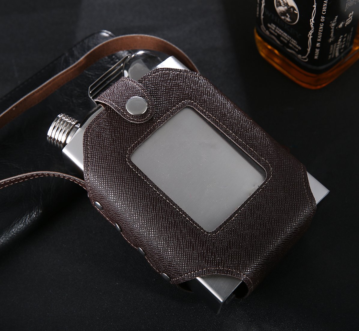 TANEAXON Flasque à Whisky Grande Capacité de 26 oz/740 ml Pour Liqueur Avec étui Transparent Amovible – Acier inoxydable et étanche