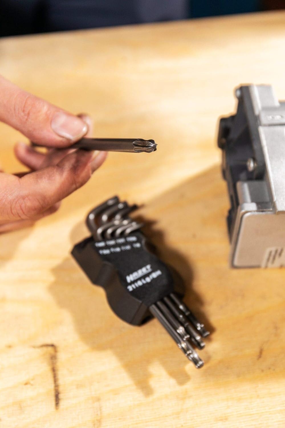 Hazet 2116LG/8H 8 Piece T9-T40 Ball Head Offset Screwdriver Set