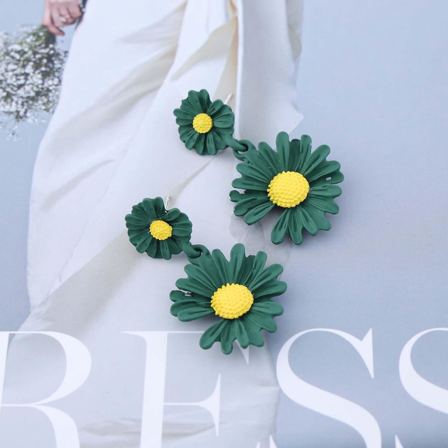 Boho Acrylic White Daisy Drop Earrings White Flower Stud Earrings Enamel Sunflower Dangle Earrings Double Daisy Earrings Matte Flower Statement Earrings Jewelry for Women - Image 3