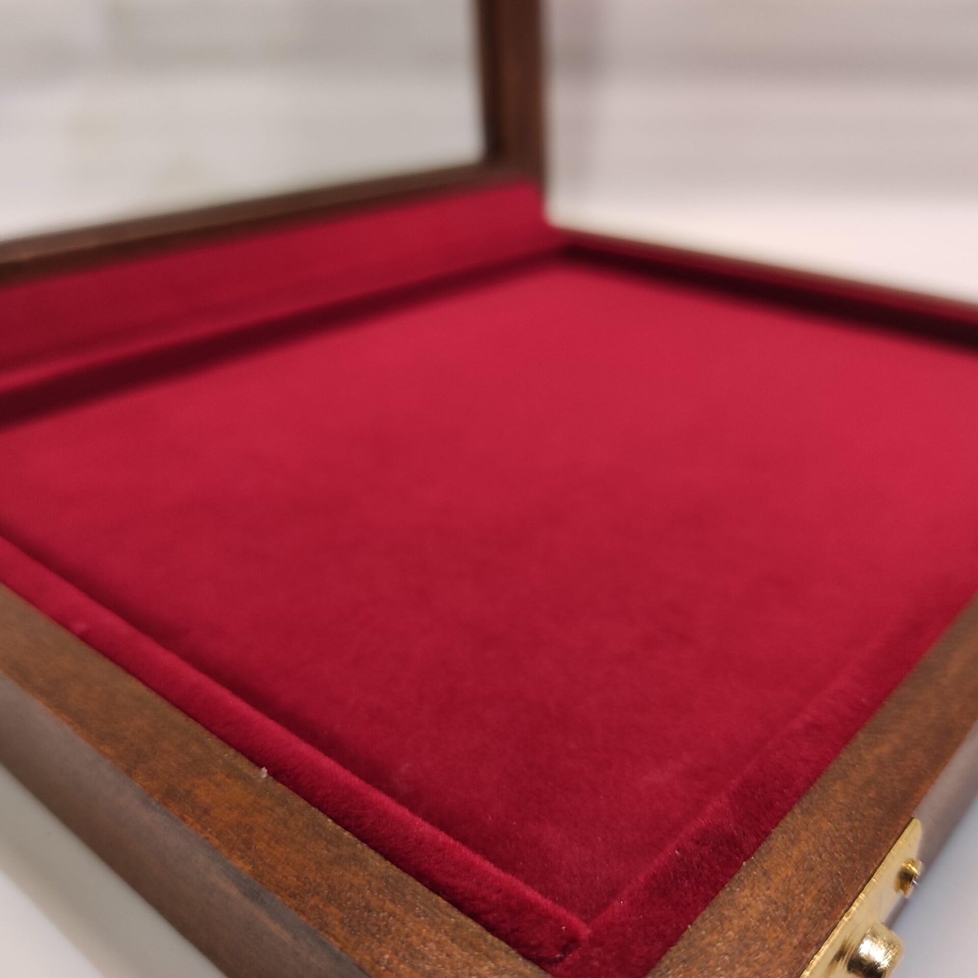 Cofanetto espositore per medaglie, cartoline e banconote da collezione in legno e vetro, artigianale made in Italy, Coins&More