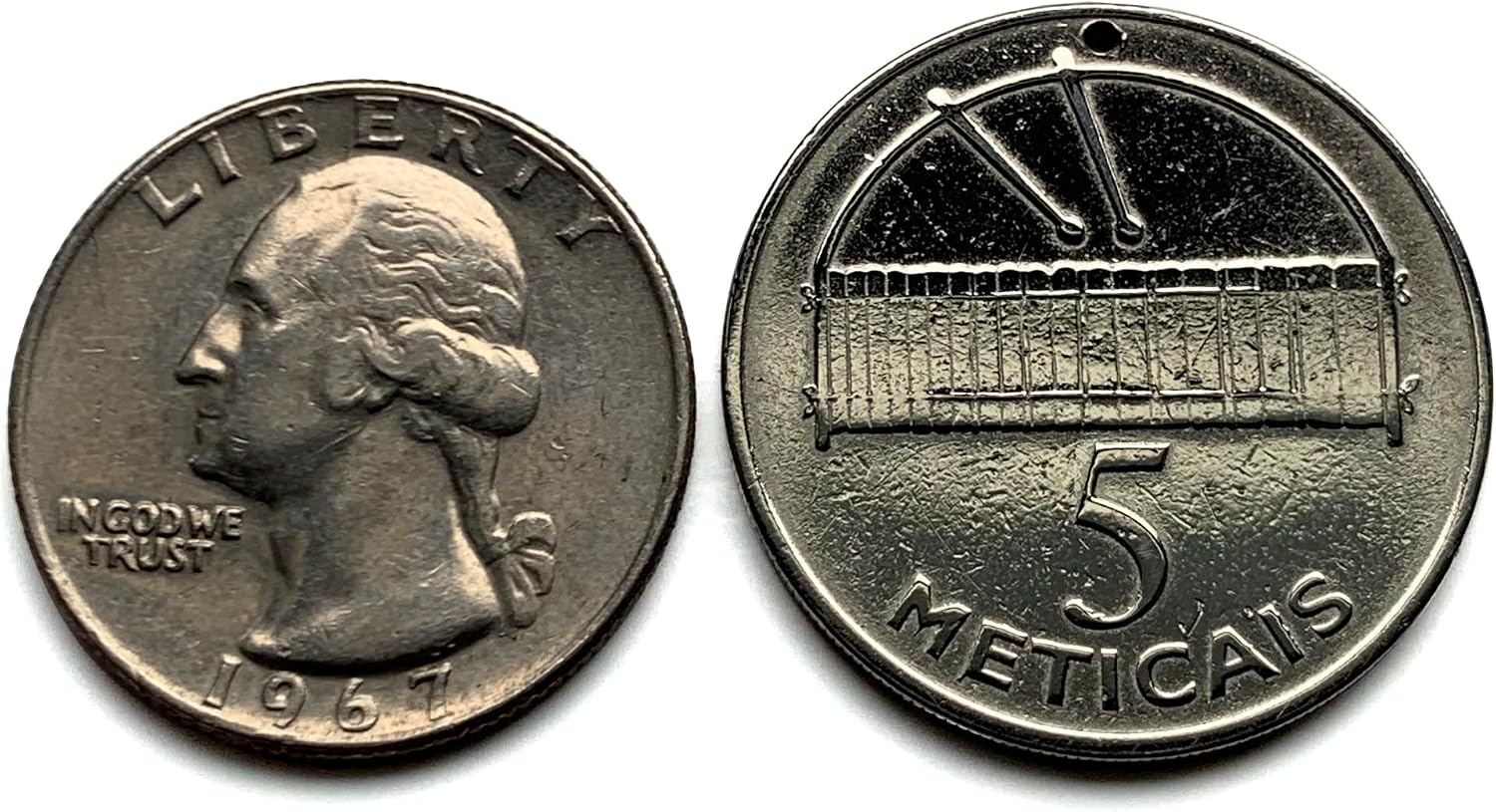 2006 Mozambique 5 Meticas coin pendant timbila Xylophone mbila Chopi people gulu dibinda ngomi mgodo Mzeno Zavala Inhambane Province Chichopi Bantu Chitonga Zambezi Maputo Matola Nampula Beira n003969