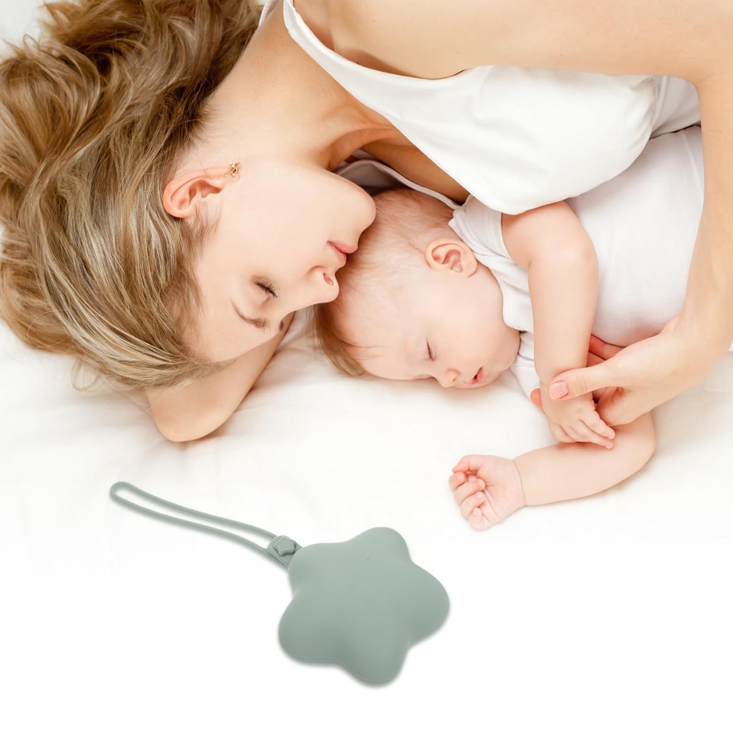 2pcs Silicone Pacifier Holder Case Portable Travel Pacifier Pouch Dustproof Cleaning Storage Box for Boys and Girls