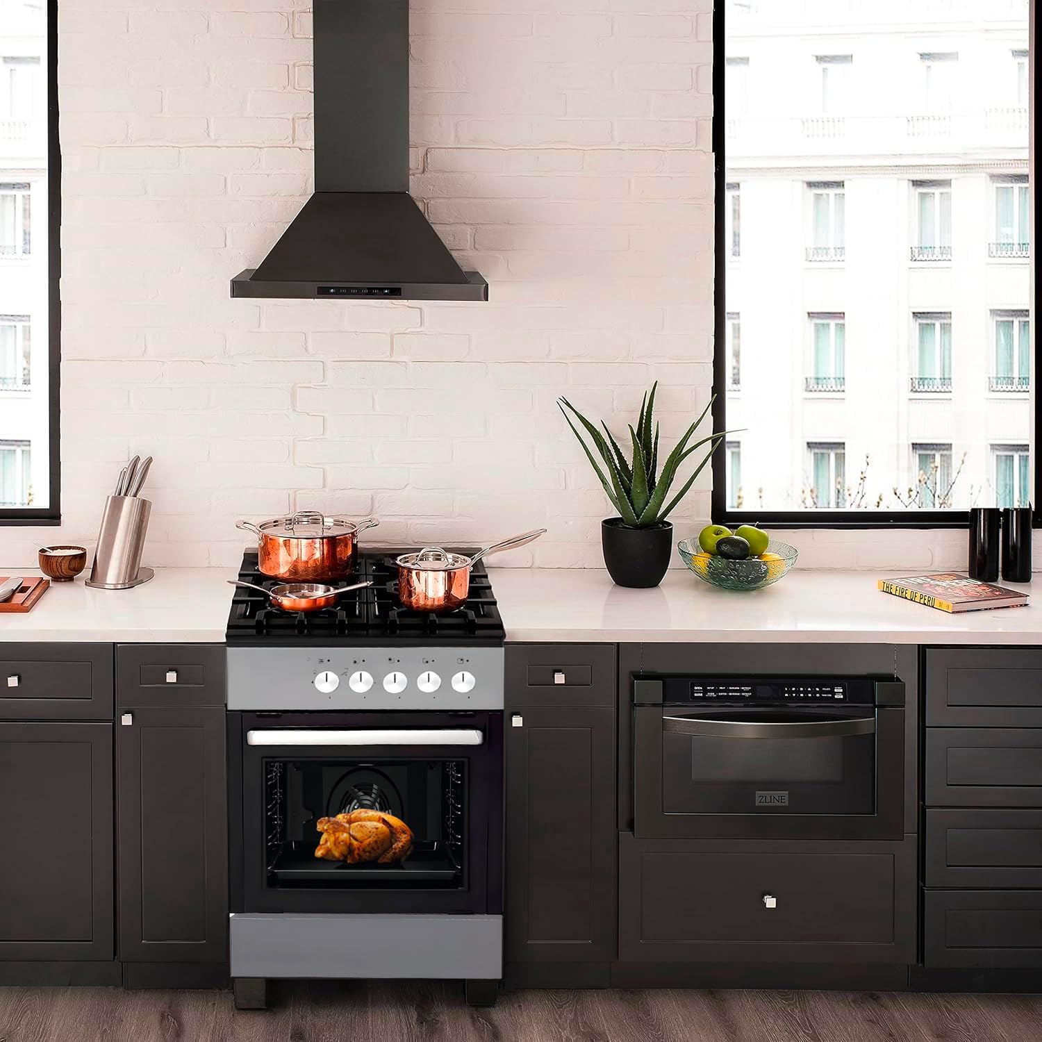 Wintem Cucina a Gas con 4 Fuochi e Forno Elettrico 1900W Integrato in Acciaio 57x57x88cm - Ideale per Cucinare in Modo Rapido e Veloce in Ambienti Piccoli o all'Esterno - Comode Lastre Coprifuochi