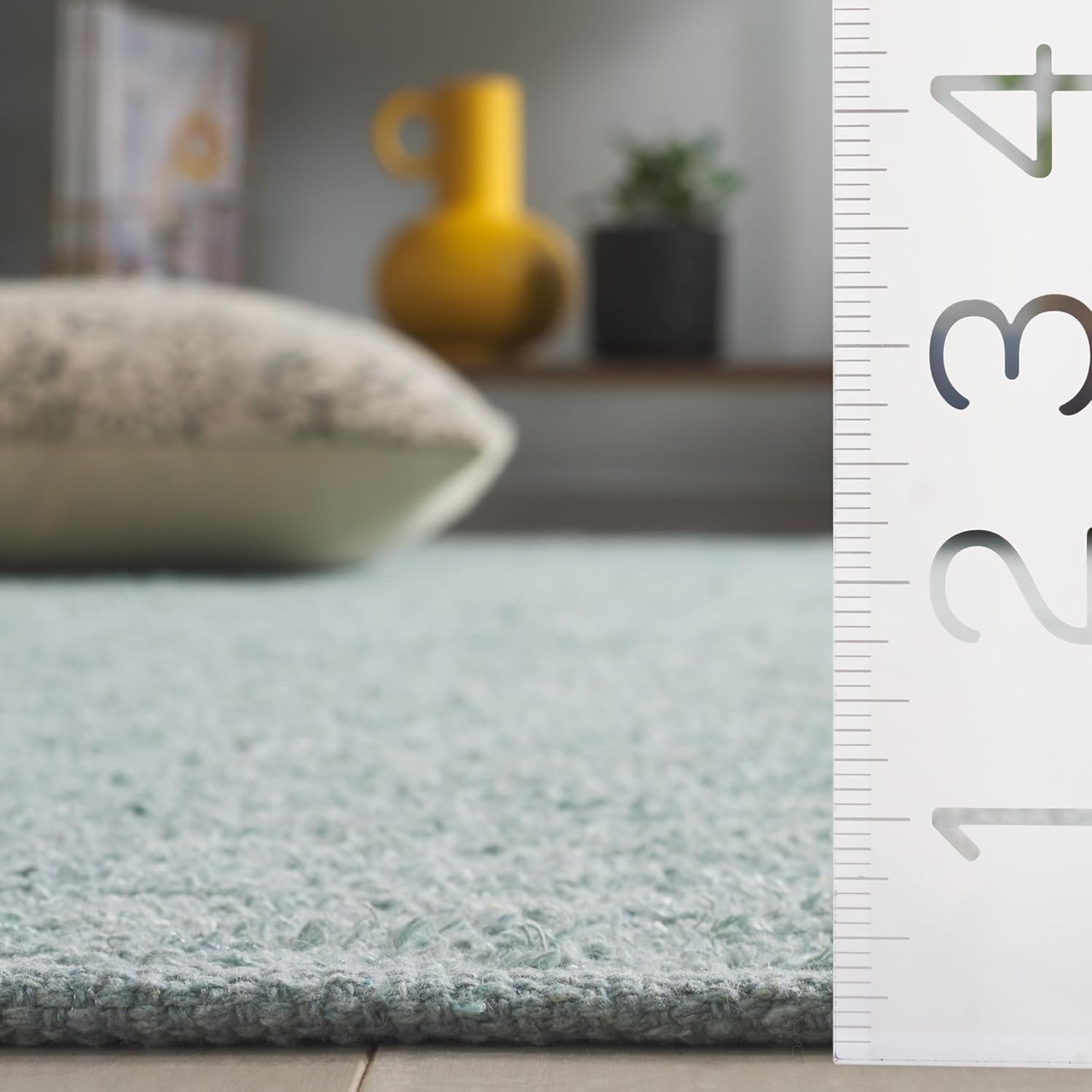 SAFAVIEH Montauk Collection Area Rug - 6' Square, Turquoise, Handmade Cotton & Viscose, Ideal for the Living Room, Dining, Bedroom (MTK321K)