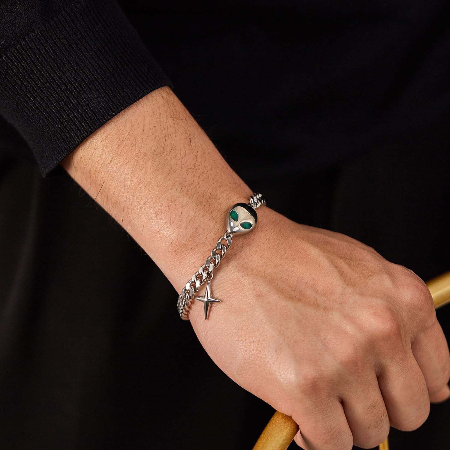 Pulsera de acero inoxidable con dije de cruz de alienígena, pulsera de cadena de eslabones cubanos para hombres y mujeres, con caja de regalo, Grande, Acero inoxidable, No es una piedra preciosa 3