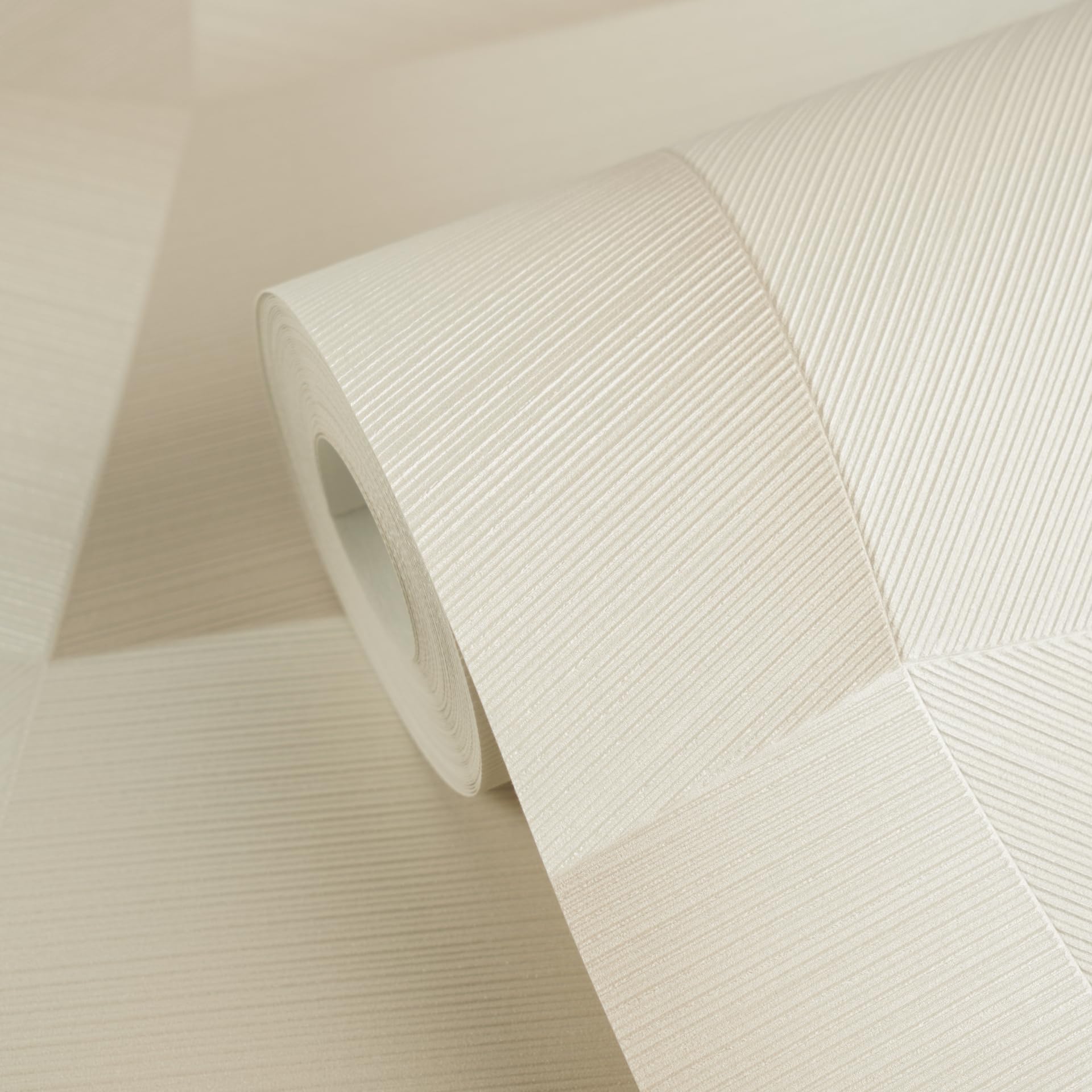 livingwalls papel pintado TNT con efecto 3D en beige, crema, metálico – papel pintado de diseño geométrico 10,05 m x 0,53 m – 791974