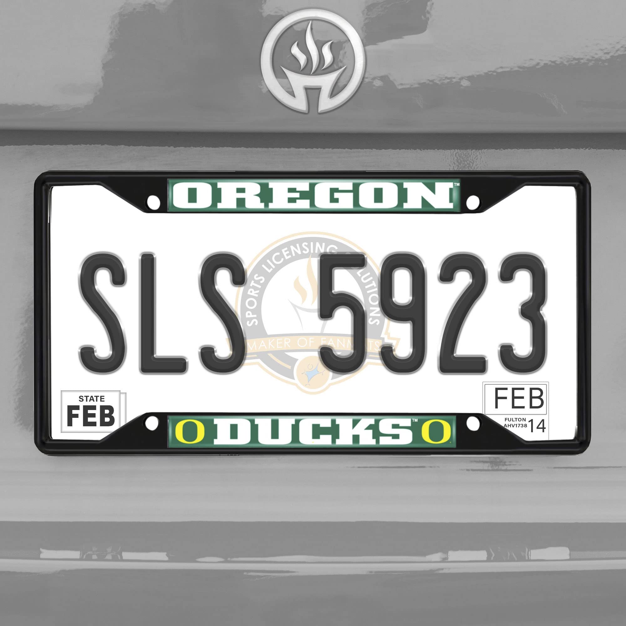 FANMATS 31276 Oregon Ducks Metal License Plate Frame Black Finish