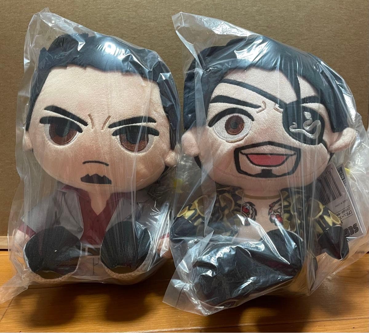 Amazon.co.jp: 龍が如く0 初代 ぬいぐるみ 桐生一馬 真島吾朗 2点 