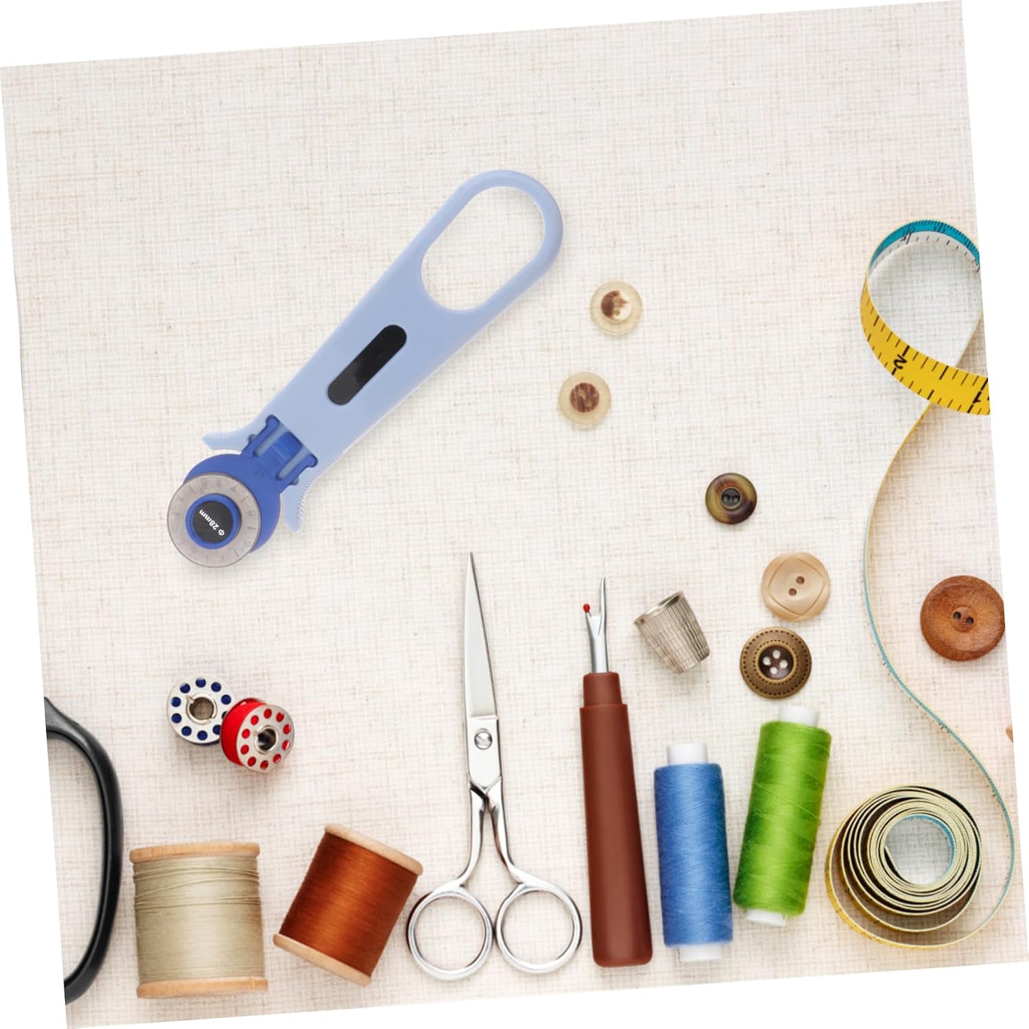 DIY Cloth Cutter Rotary Cutting Wheel Tailor Clipper for Sewing Quilting Craft Tools Sky-blue for Precise Patchwork and Easy Cloth Material Cutting