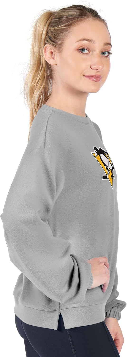 CERTO NHL Women's Long Sleeve Crewneck Tee, Pullover Game Day Top, Lightweight Cotton Blend, Relaxed Fit, Casual Wear