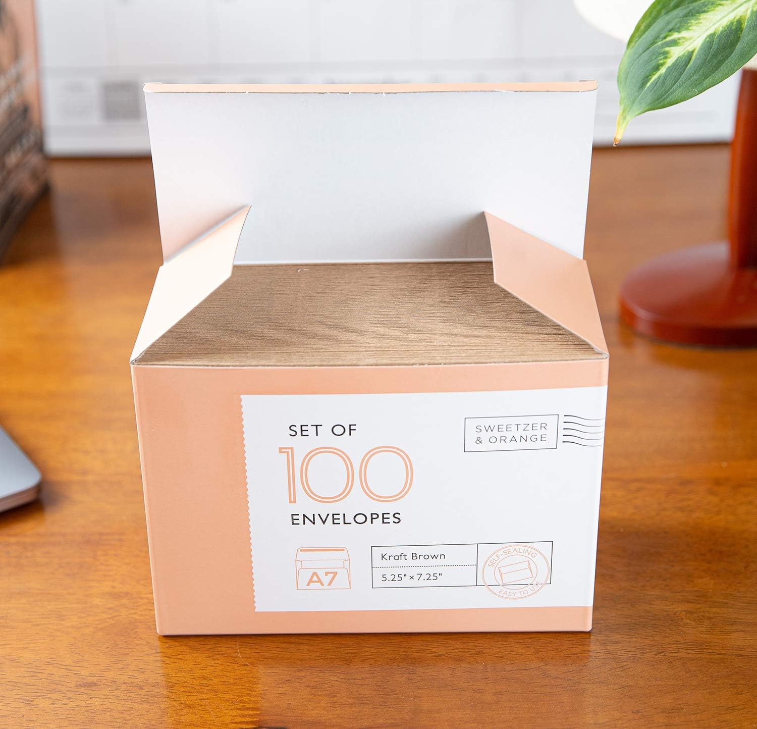 Sweetzer & Orange, Kraft Envelopes Self Seal. 100x Envelope with Box. Mailing Envelopes 5x7 (True 5.25 x 7.25 in.) Brown 150gsm Self Sealing Envelopes, Blank A7 Envelopes for Invitations and Wedding
