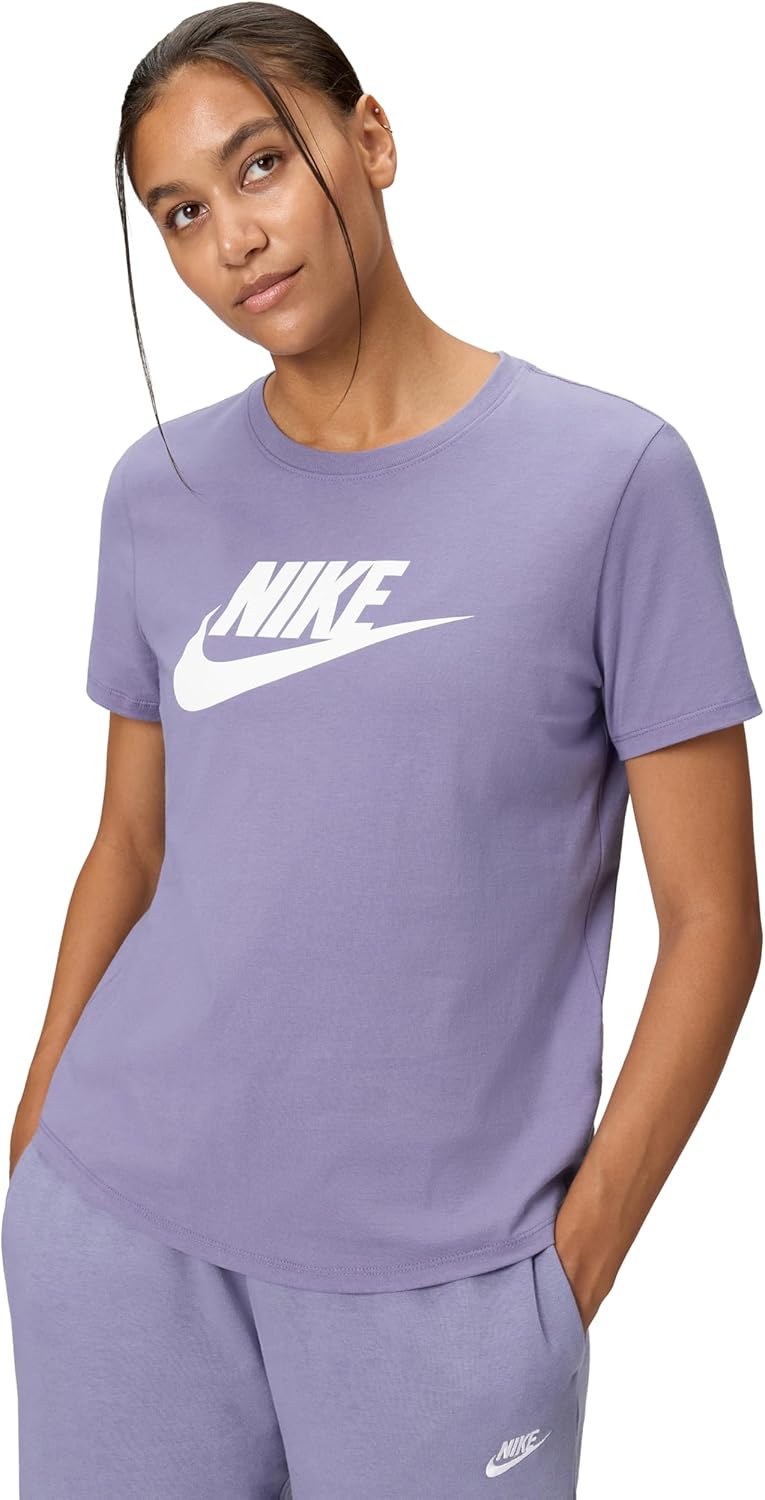 Nike Women's Sportswear Essentials Logo T-Shirt