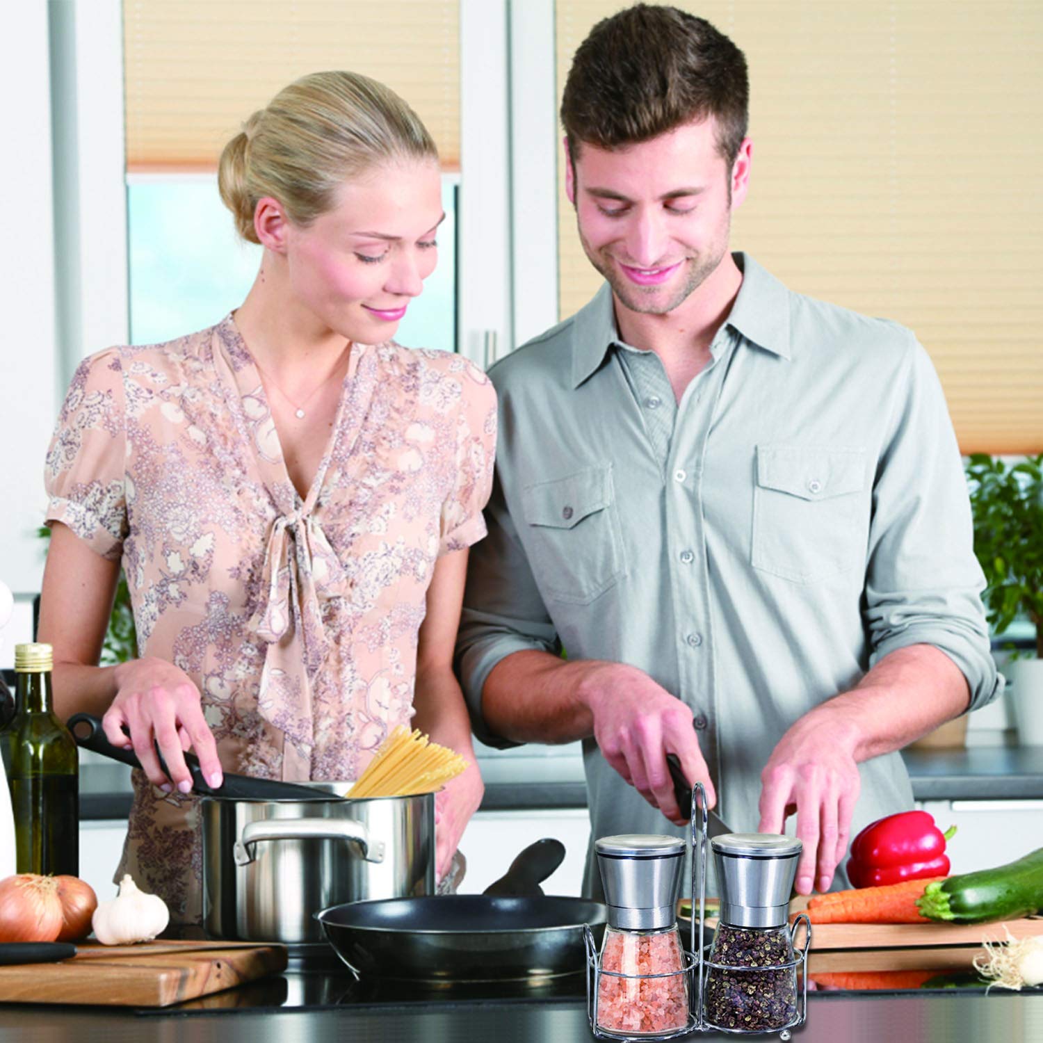 Stainless Steel Salt And Pepper Grinder Set - Short Glass