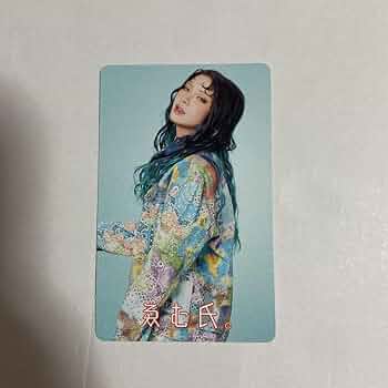 ゑむ氏。トレカ 71drZkpJX-L._UF350,350_QL50_.jpg