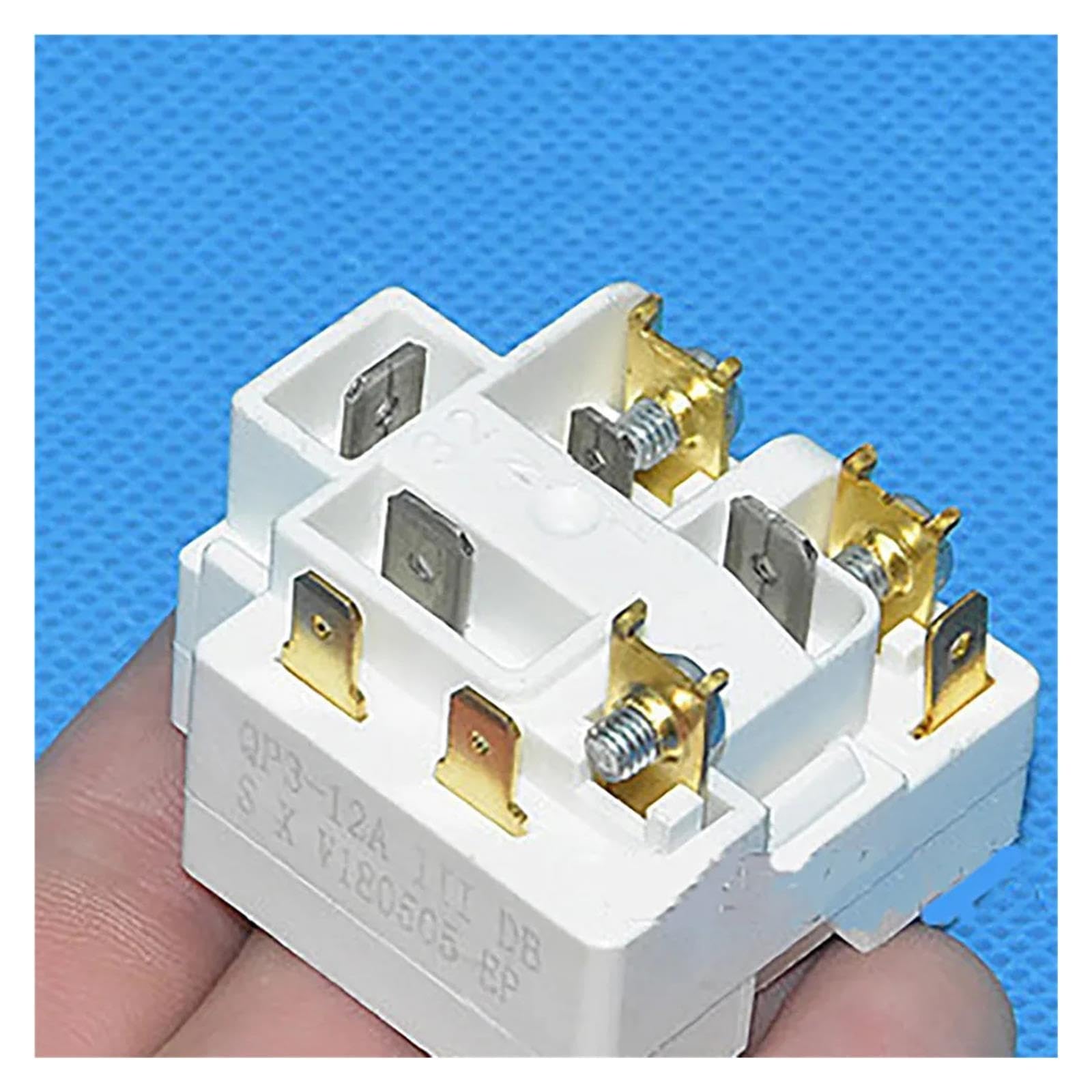 QP3-12A Relé Protector De Arranque Condensador 4uf