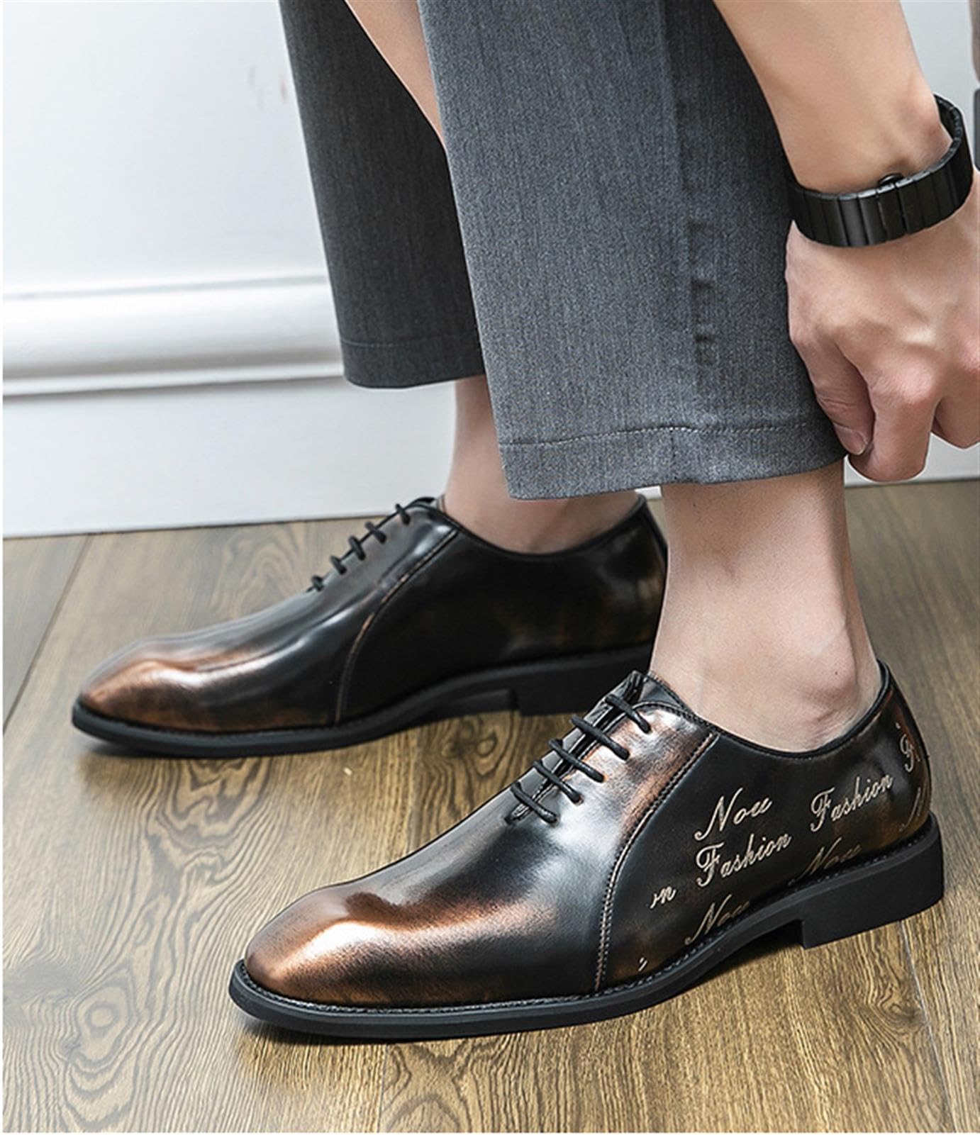 Scarpe Oxford Classiche da Uomo Stringate in Ecopelle Lucida Formali con Dettagli Laterali per Ufficio Business Matrimonio e Feste Eleganti