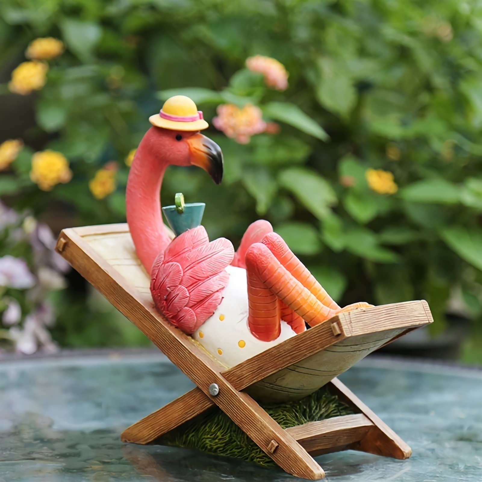Statue di Giardino Rosa Fenicottero, Fenicottero sulla Sedia sulla Spiaggia Statua Rilassante, sculture in Resina Tropicale for Patio Prato (Color : White, Size : 8.27" x 3.54" x 7.48")