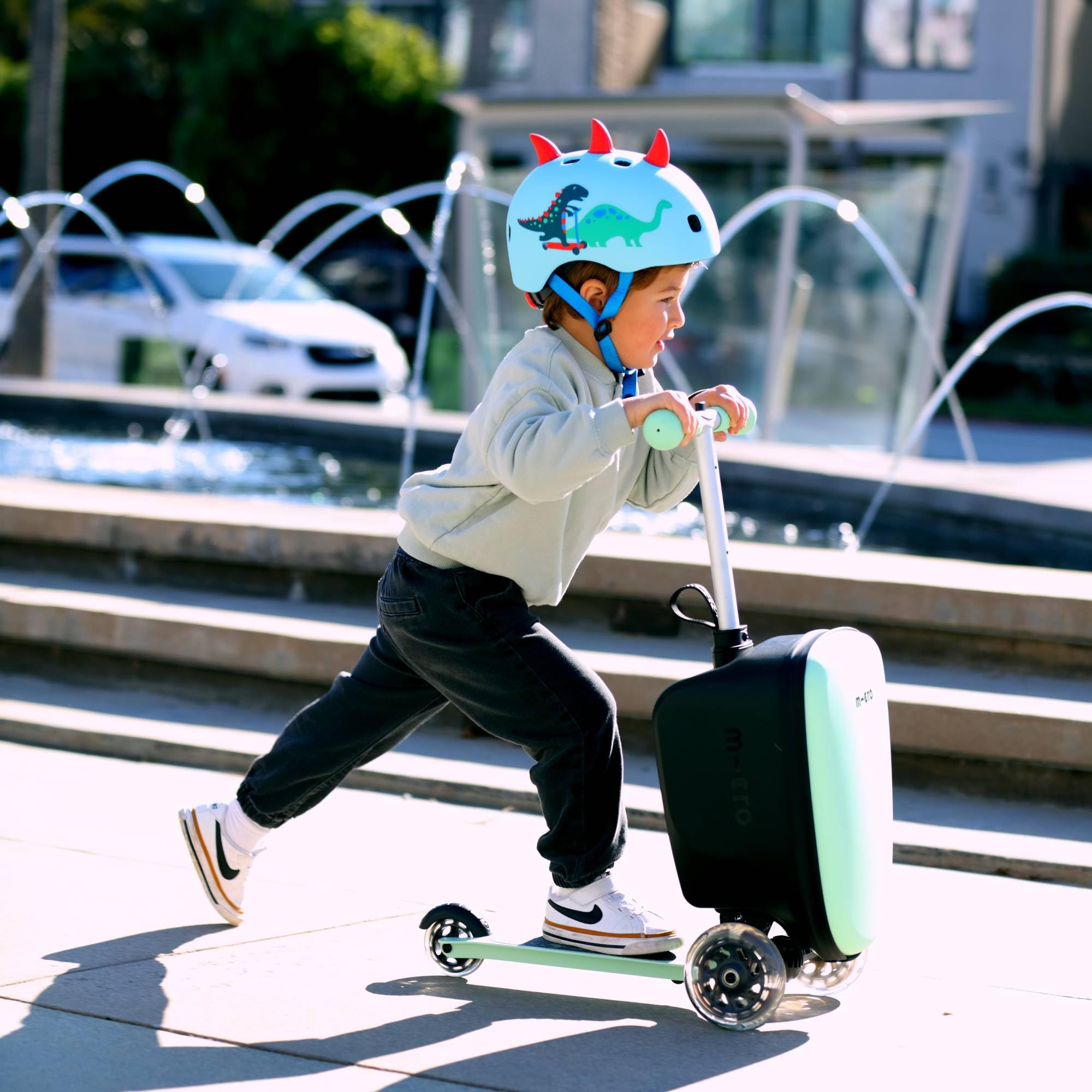 Micro® | Casco 3D Infantil | Luz Trasera de Seguridad 3 Posiciones | Ultraligero 250 Gramos | Cierre Magnético | Protección | Niños y Niñas