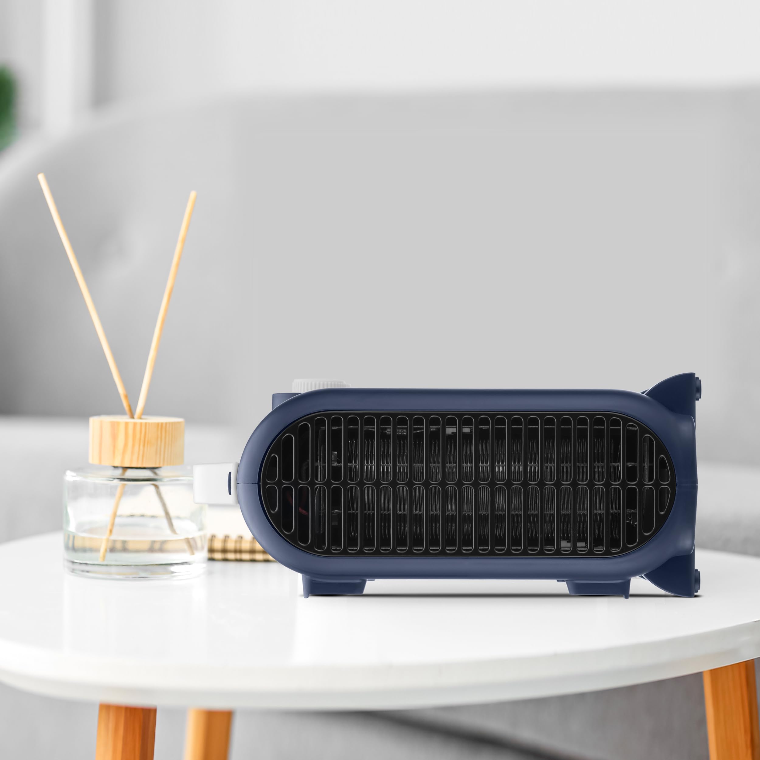 Ufesa Crux Dual Blue elektryczny termowentylator o niskim zużyciu energii, 2000 W, 3 poziomy mocy, regulowany termostat, termowentylator z uchwytem do noszenia