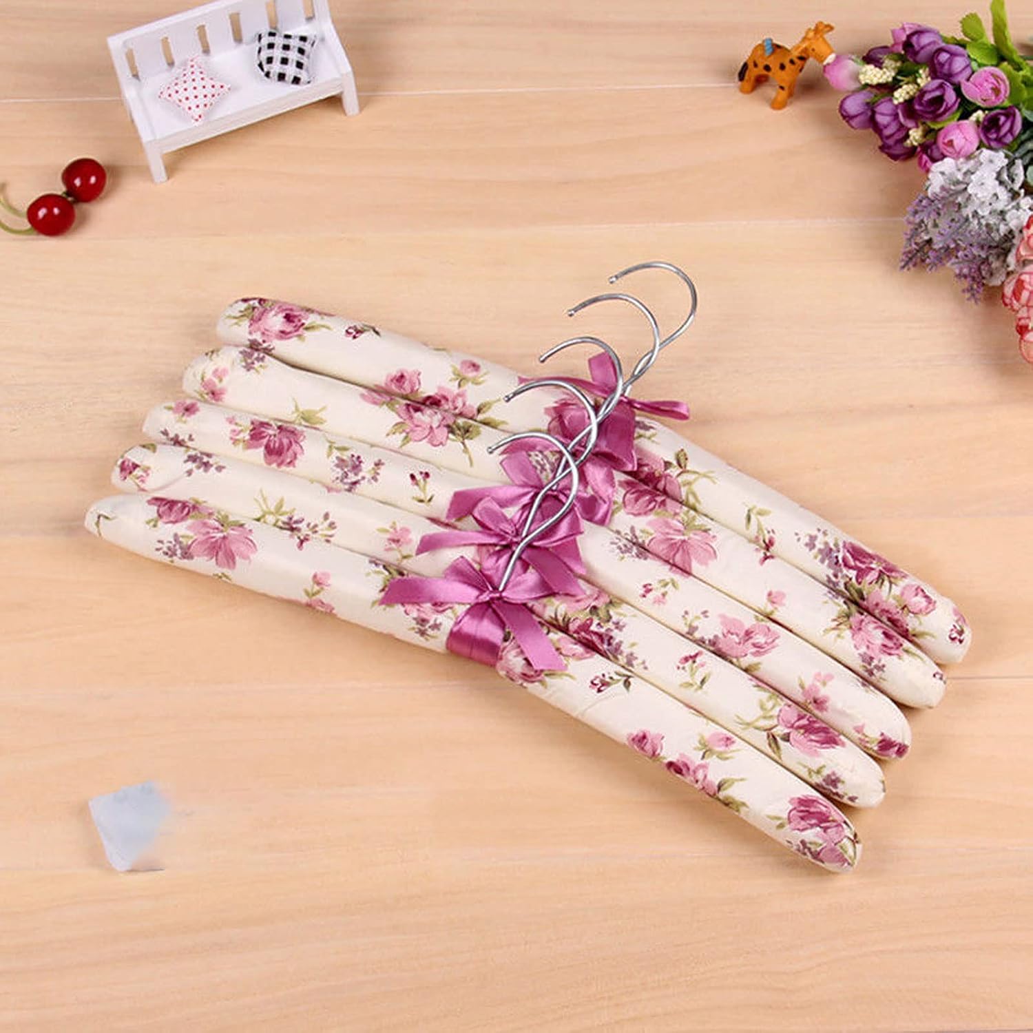 Padded Hangers for Clothes Satin Hanger Clothes Hanger Padded Hangers for Women Sweaters (Floral-5pcs)