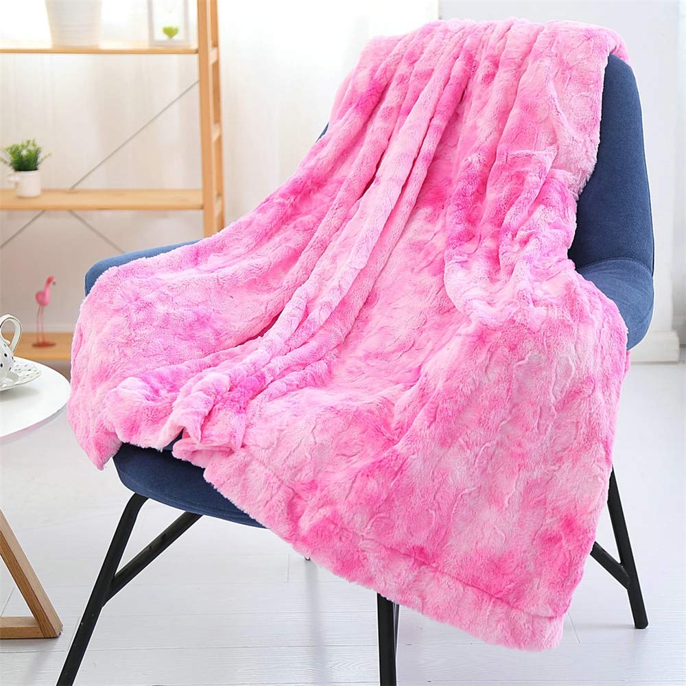 Couvertures de lit et canapé tie dye pour des soirées cocooning
